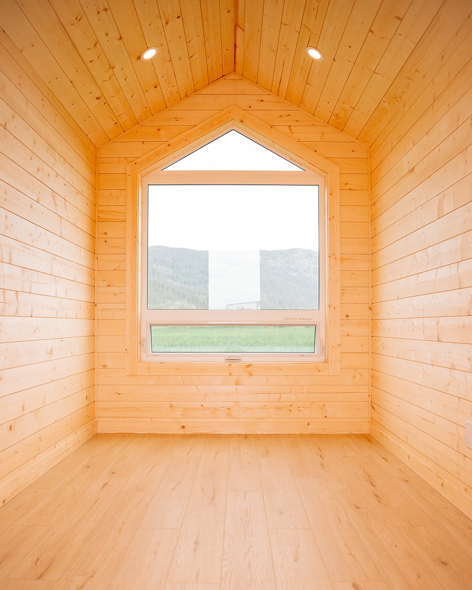 8' x 12' PEAK Bunkie
